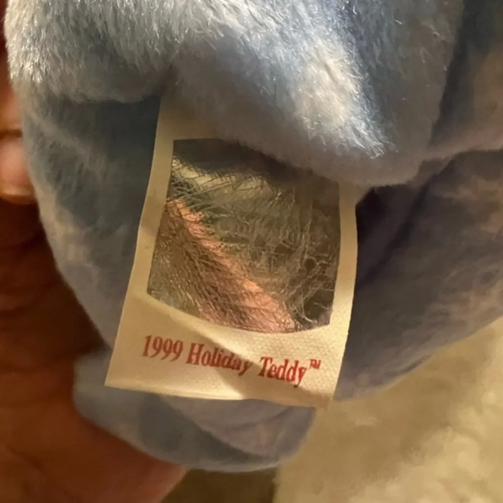 Ty‎ Beanie babies 1999 Holiday Teddy NWT